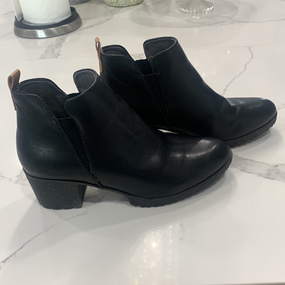 Dr. Scholes‎ Slip-On Shooties -London. Black Size 9.5